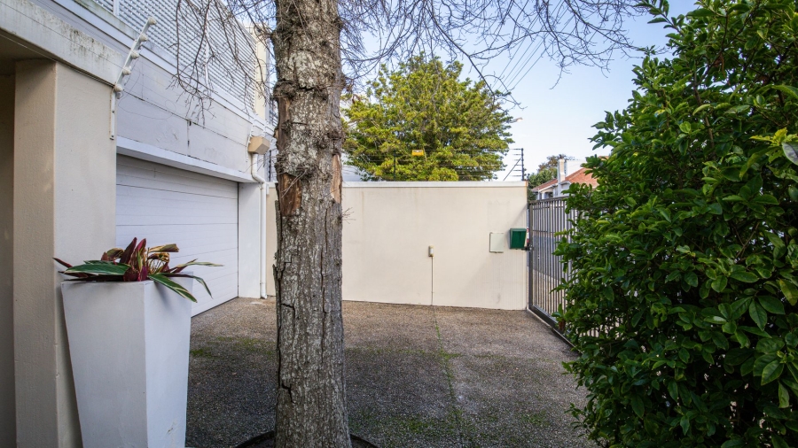 To Let 3 Bedroom Property for Rent in Claremont Upper Western Cape